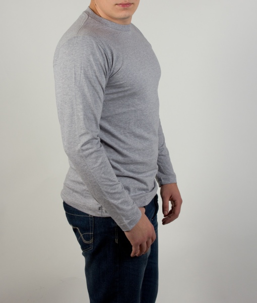 Лонгслив (футболка с длинным рукавом) серого цвета